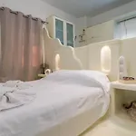 Debbie's